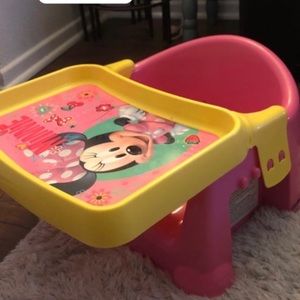 PORTABLE BABY CHAIR